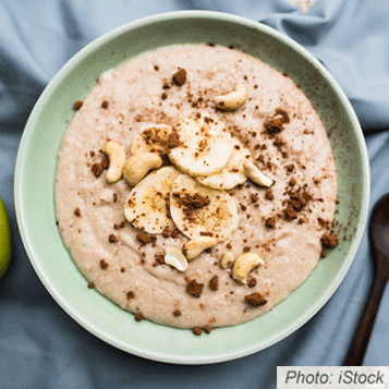 Cocoa-Banana Oatmeal