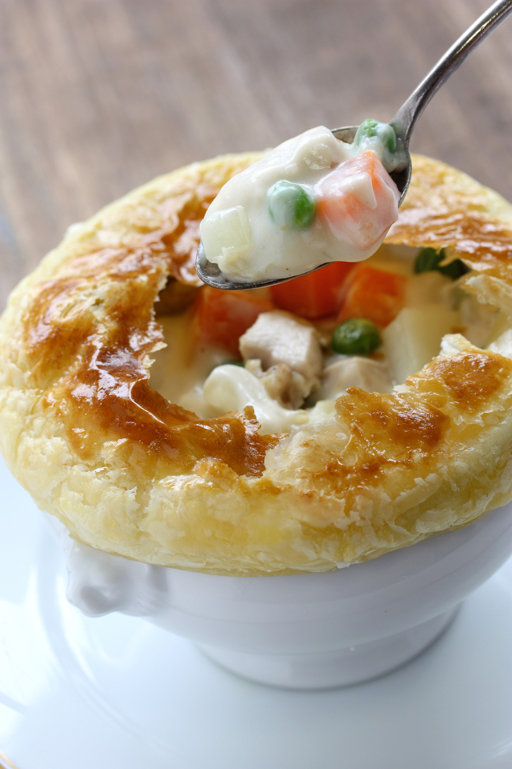 Creamy Chicken and Vegetable Pot Pie