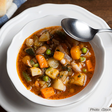 Slow Cooker Winter Vegetable Soup